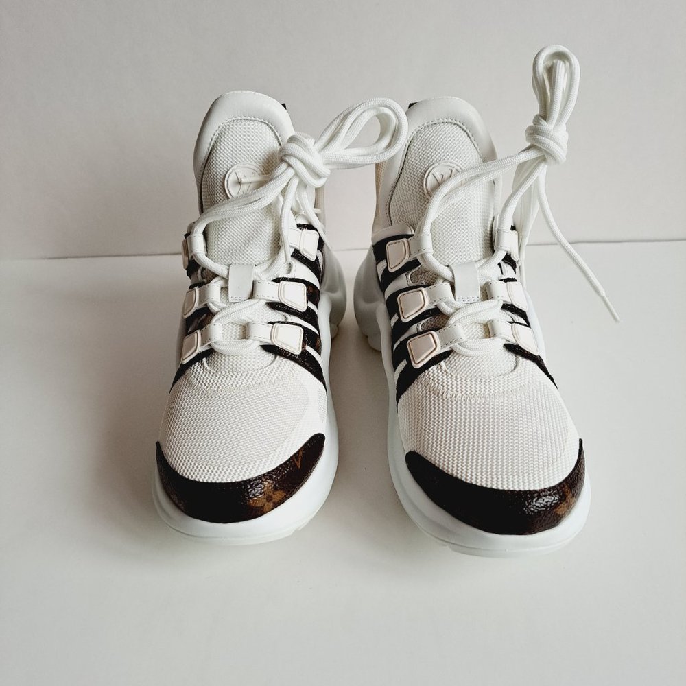 NEW Louis Vuitton Women's LV Archlight Monogram White Sneakers Size 36 / 6 - Picture 15 of 16